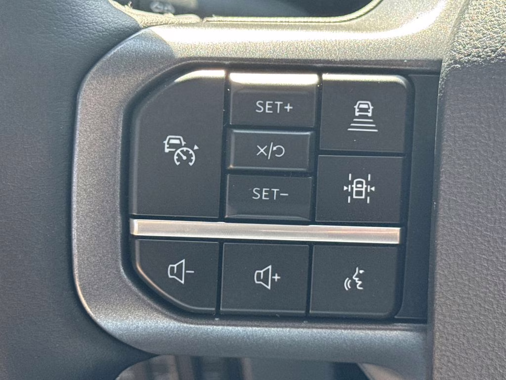 2026 Black Metallic Ford Super Duty F-350 SRW Lariat 4X4 Truck