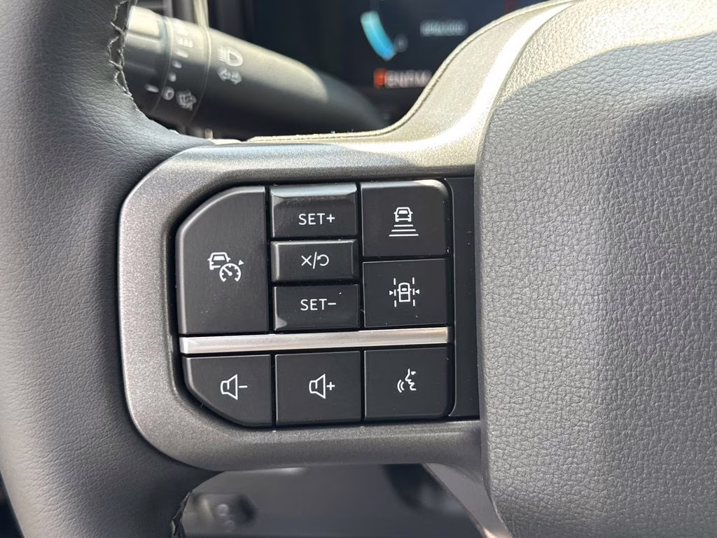 2026 Gray Metallic Ford Super Duty F-350 SRW Lariat 4X4 Truck