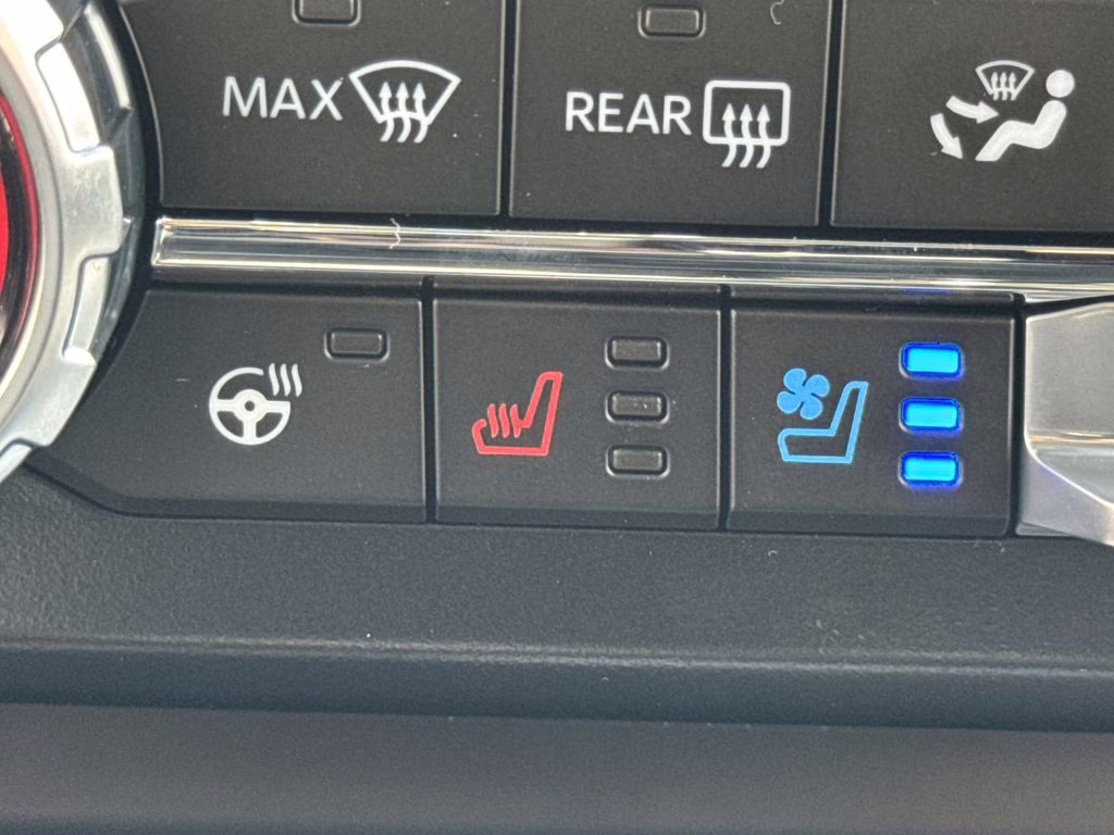 2026 Gray Metallic Ford Super Duty F-350 SRW Lariat 4X4 Truck