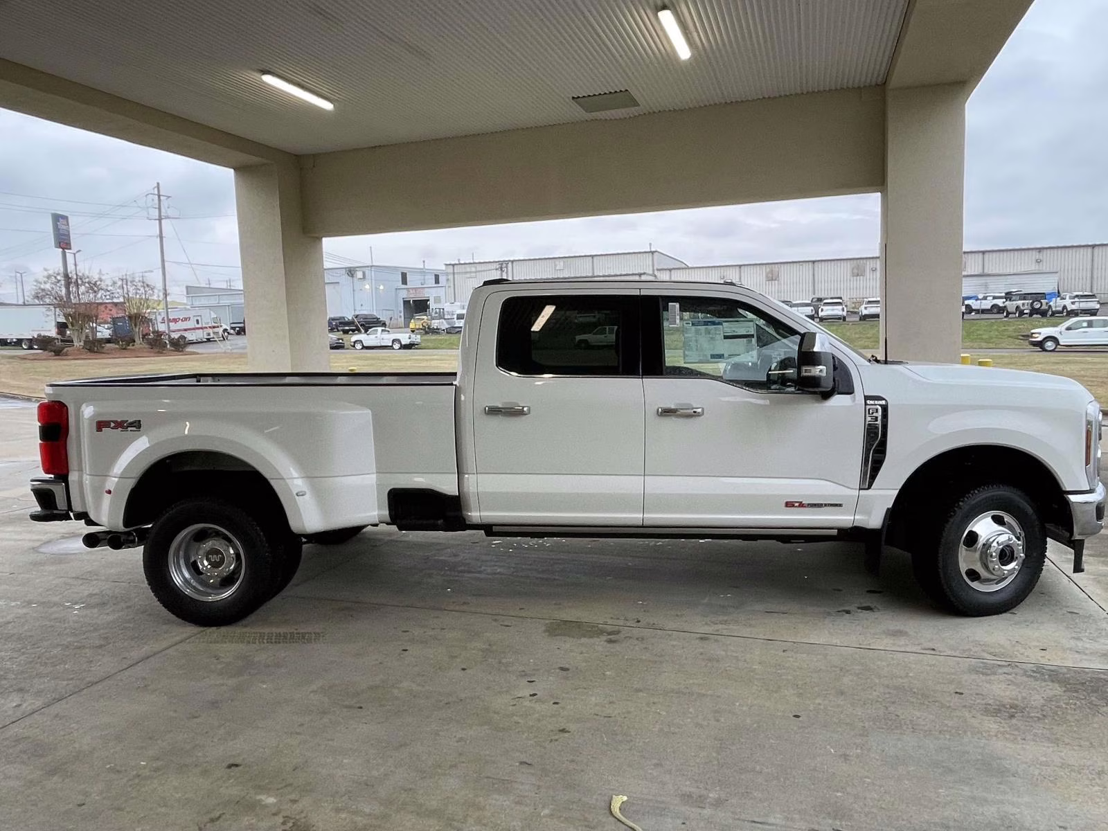 2026 Star White Metallic Tri-Coat Ford Super Duty F-350 DRW King Ranch 4X4 Truck