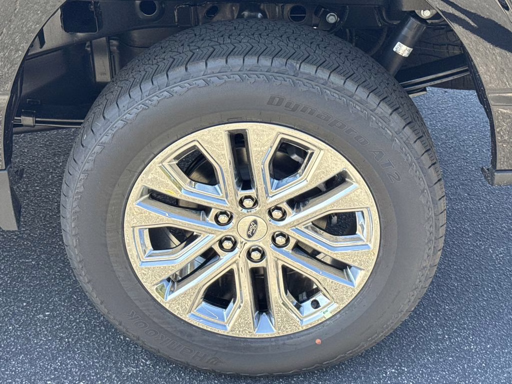 2025 Black Metallic Ford F-150 Lariat 4X4 Truck