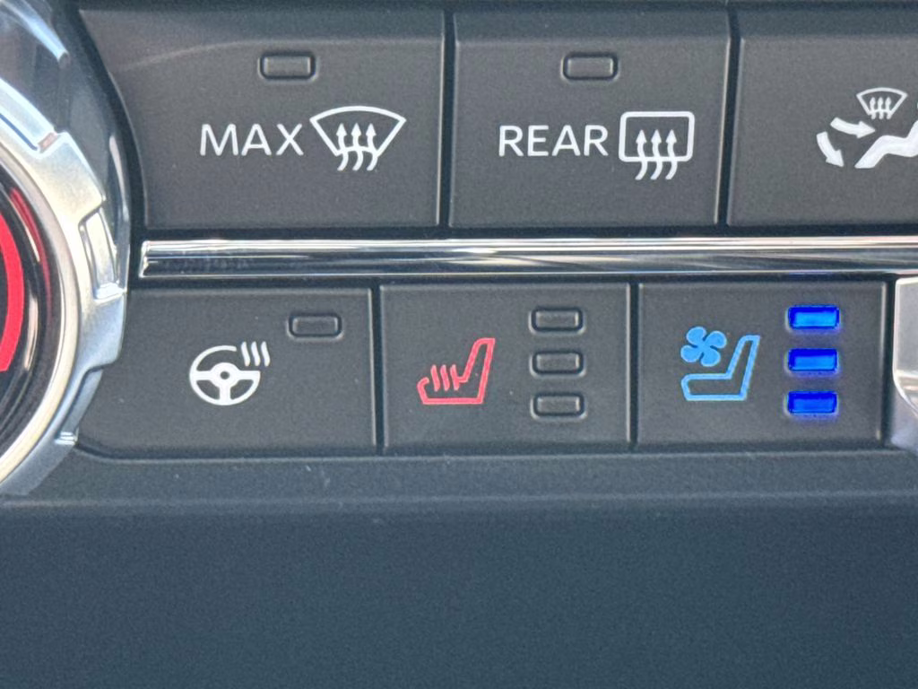 2025 Black Metallic Ford F-150 Lariat 4X4 Truck