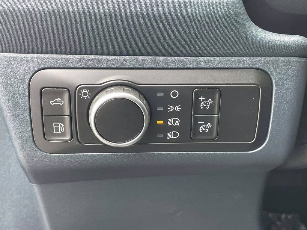 2025 Shadow Black Ford Maverick XL FWD Truck