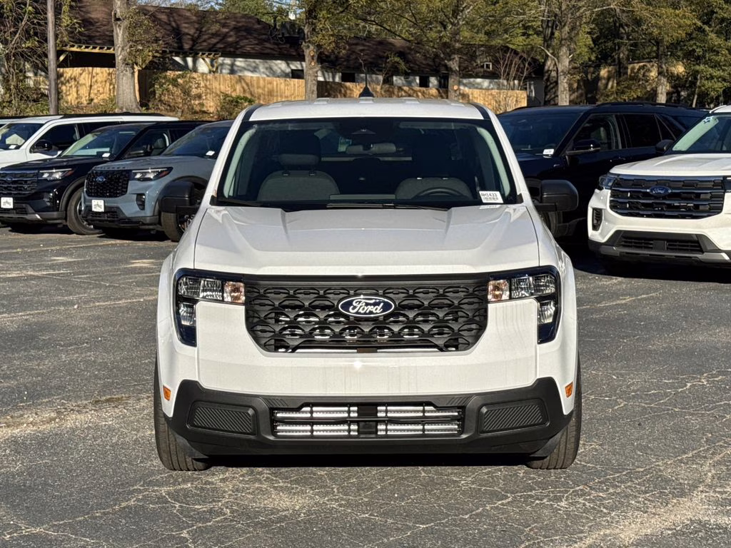 2025 Oxford White Ford Maverick XL FWD Truck