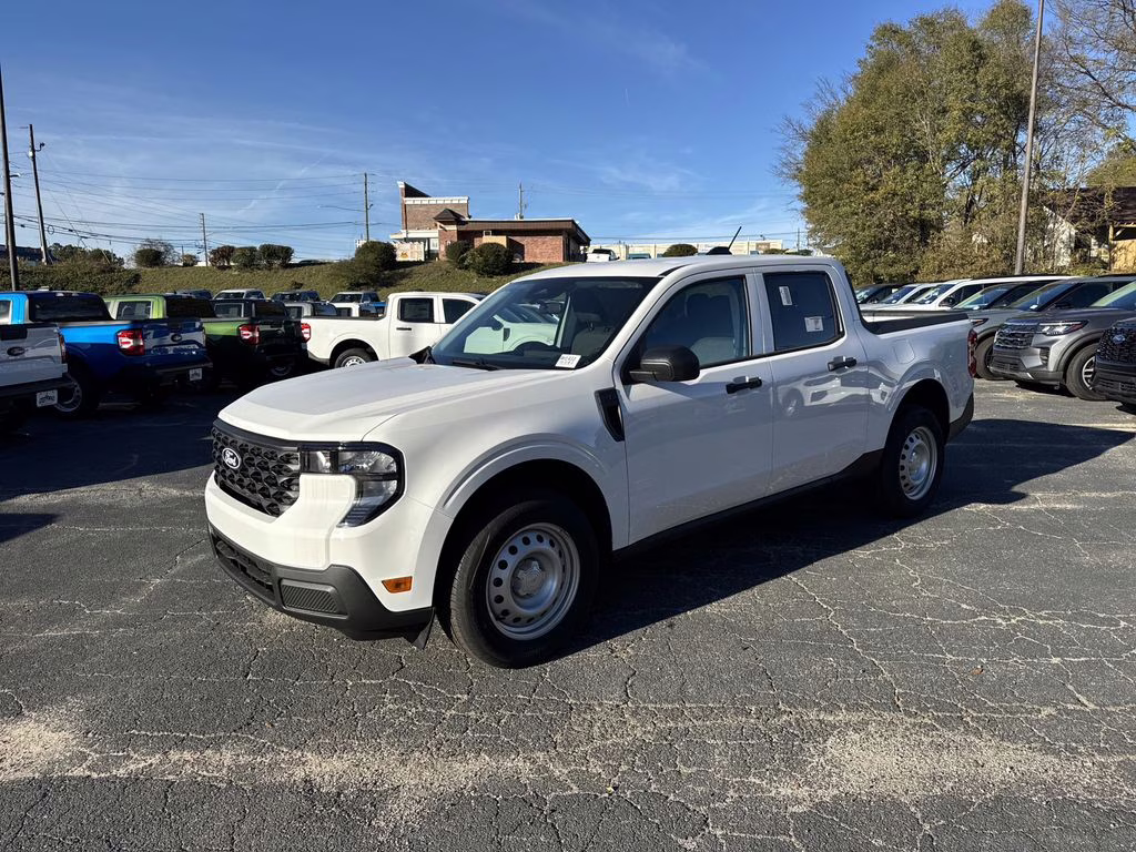2025 Oxford White Ford Maverick XL FWD Truck