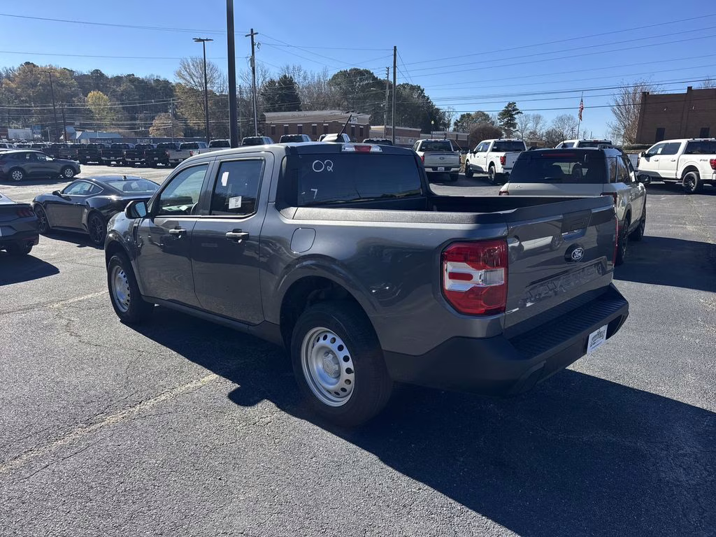 2025 Gray Metallic Ford Maverick XL AWD Truck