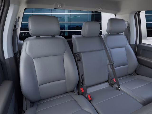 2025 Oxford White Ford F-600SD XL 4X4 Chassis