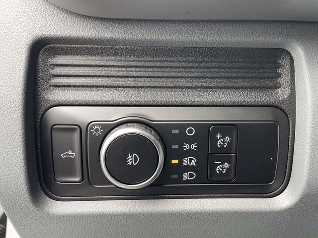 2026 Oxford White Ford Super Duty F-250 SRW XL RWD Truck