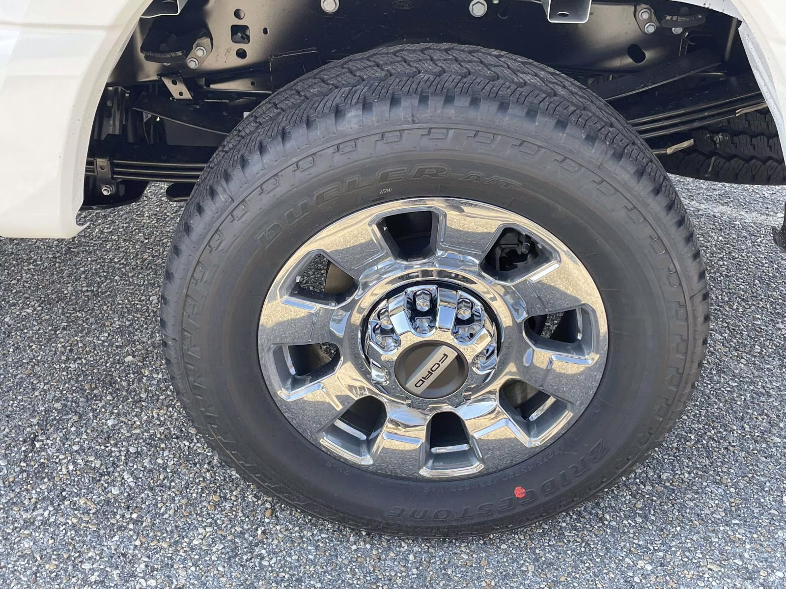 2026 Star White Metallic Tri-Coat Ford Super Duty F-250 SRW Lariat 4X4 Truck