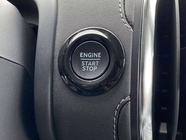 2025 White Metallic Ford Expedition Max Platinum 4X4 SUV