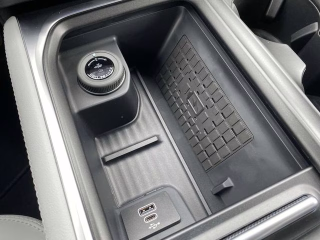 2025 White Metallic Ford Expedition Max Platinum 4X4 SUV