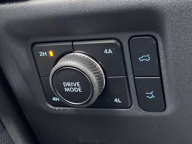 2025 White Metallic Ford Expedition Max Platinum 4X4 SUV