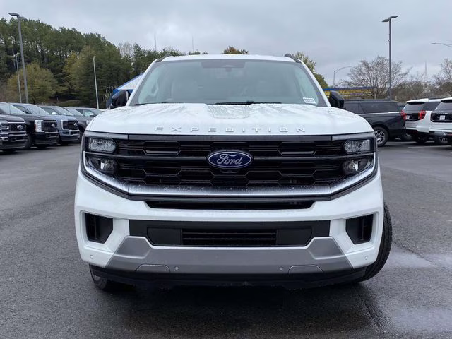 2025 White Metallic Ford Expedition Max Platinum 4X4 SUV