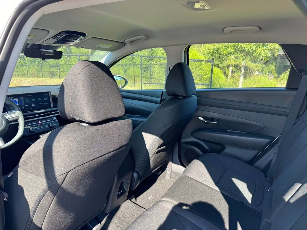 2026 White Pearl Hyundai Tucson SE FWD SUV