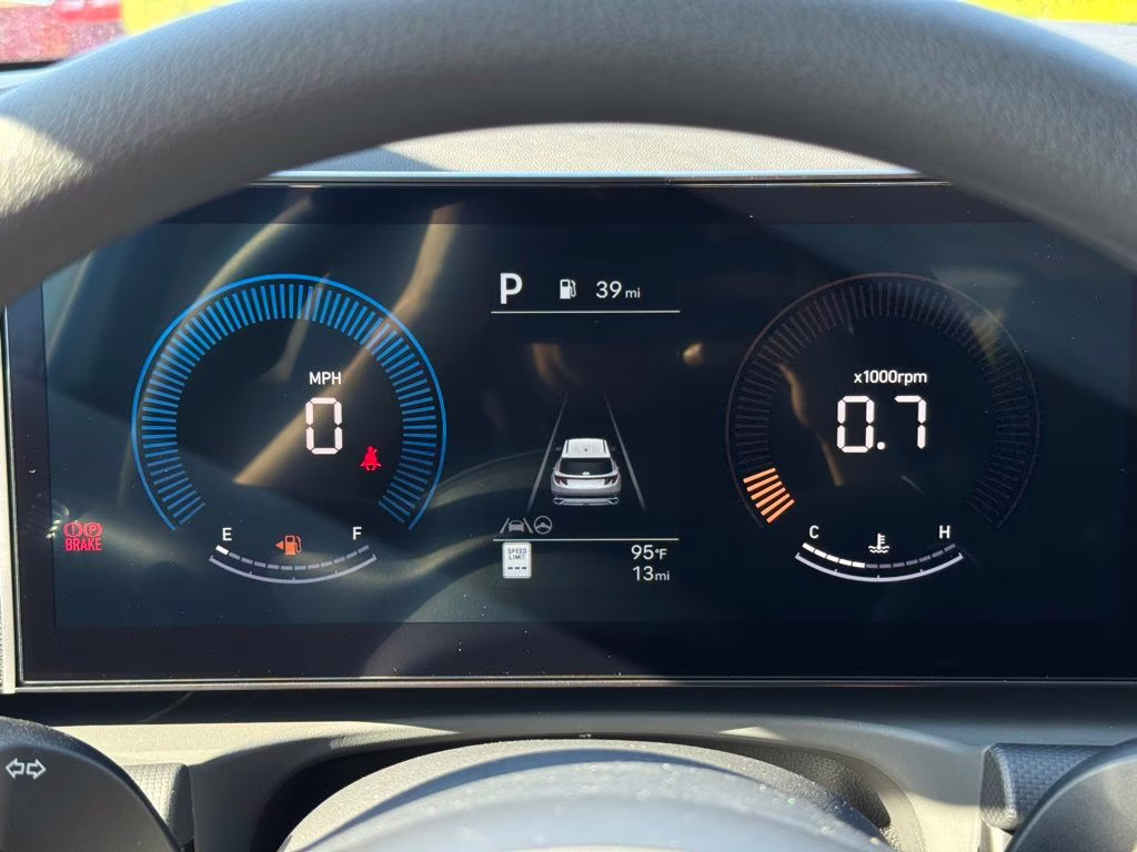 2026 White Pearl Hyundai Tucson SE FWD SUV