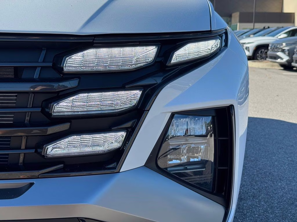 2026 White Pearl Hyundai Tucson SE FWD SUV