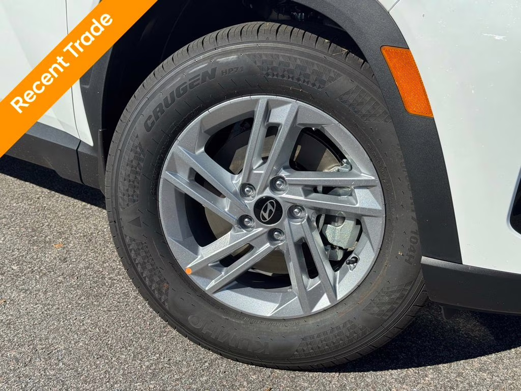 2026 White Pearl Hyundai Tucson SE FWD SUV