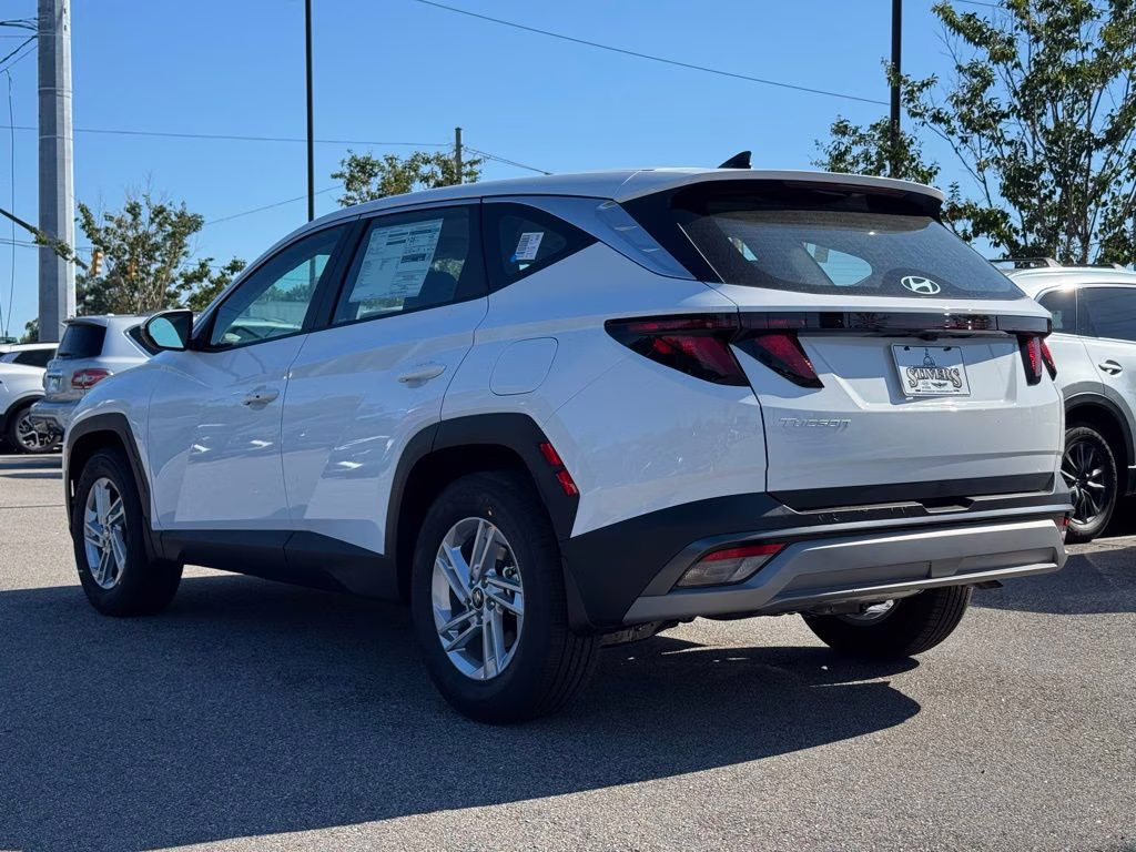 2026 White Pearl Hyundai Tucson SE FWD SUV