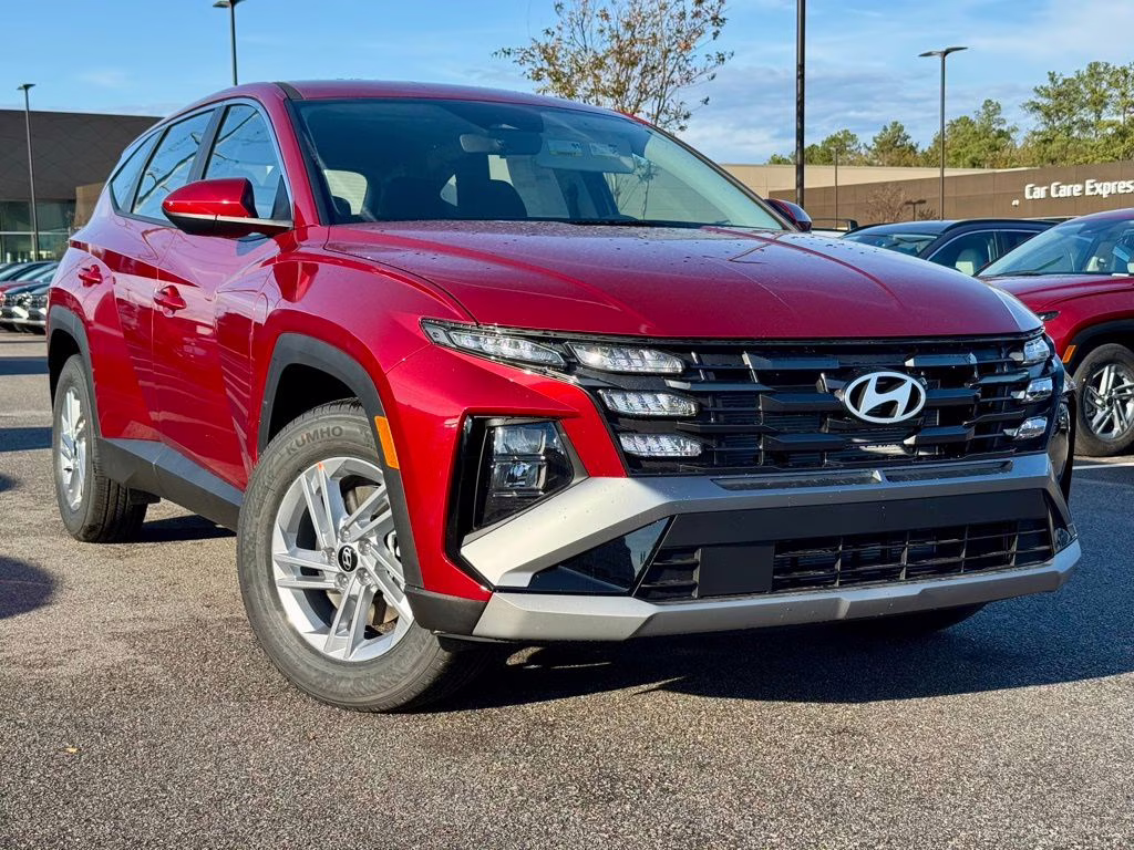 2026 Ultimate Red Hyundai Tucson SE FWD SUV