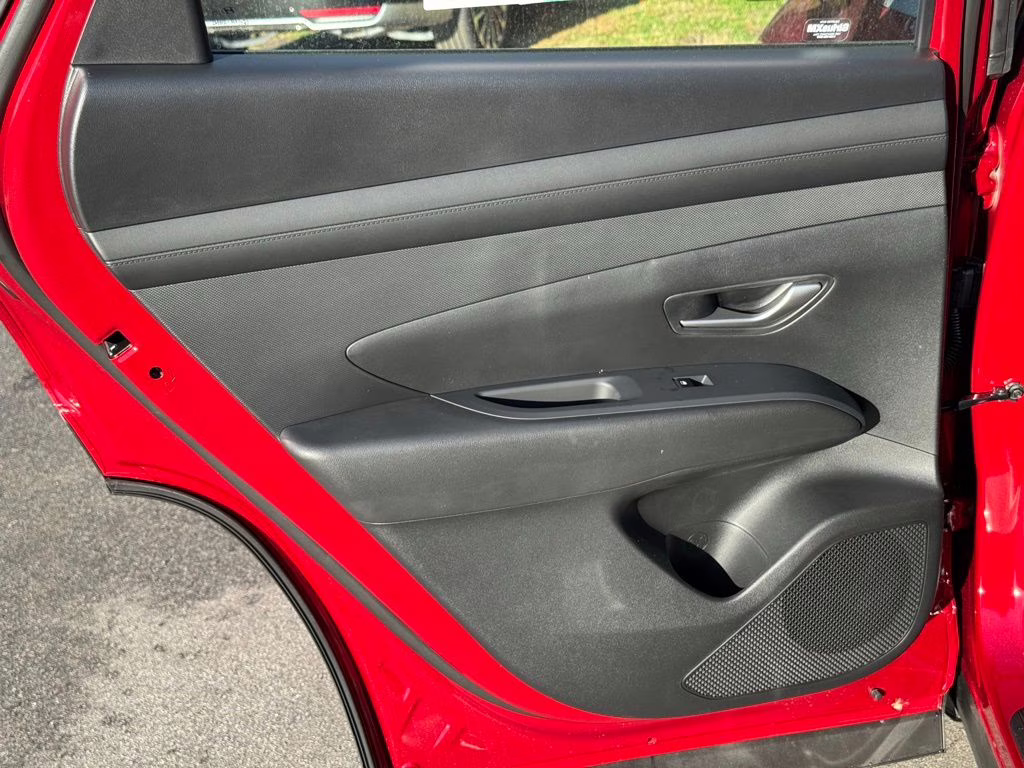 2026 Ultimate Red Hyundai Tucson SE FWD SUV