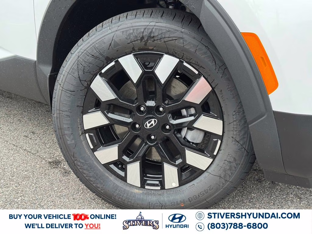 2026 Atlas White Hyundai Santa Cruz SEL FWD Truck