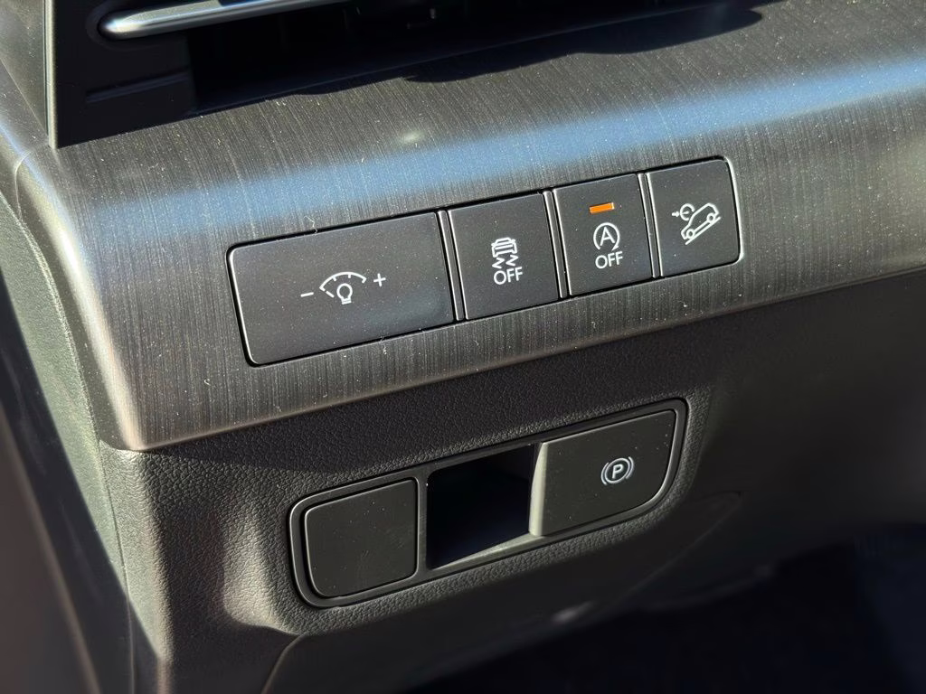 2026 Ecotronic Gray Pearl Hyundai Kona SE FWD SUV