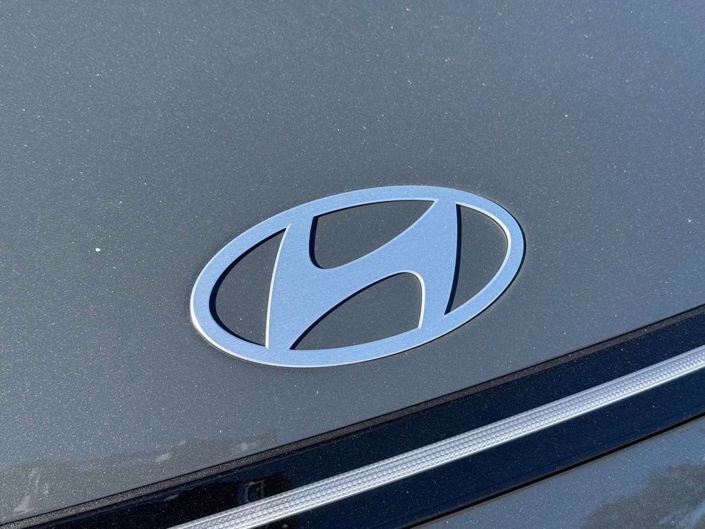 2026 Ecotronic Gray Pearl Hyundai Kona SE FWD SUV