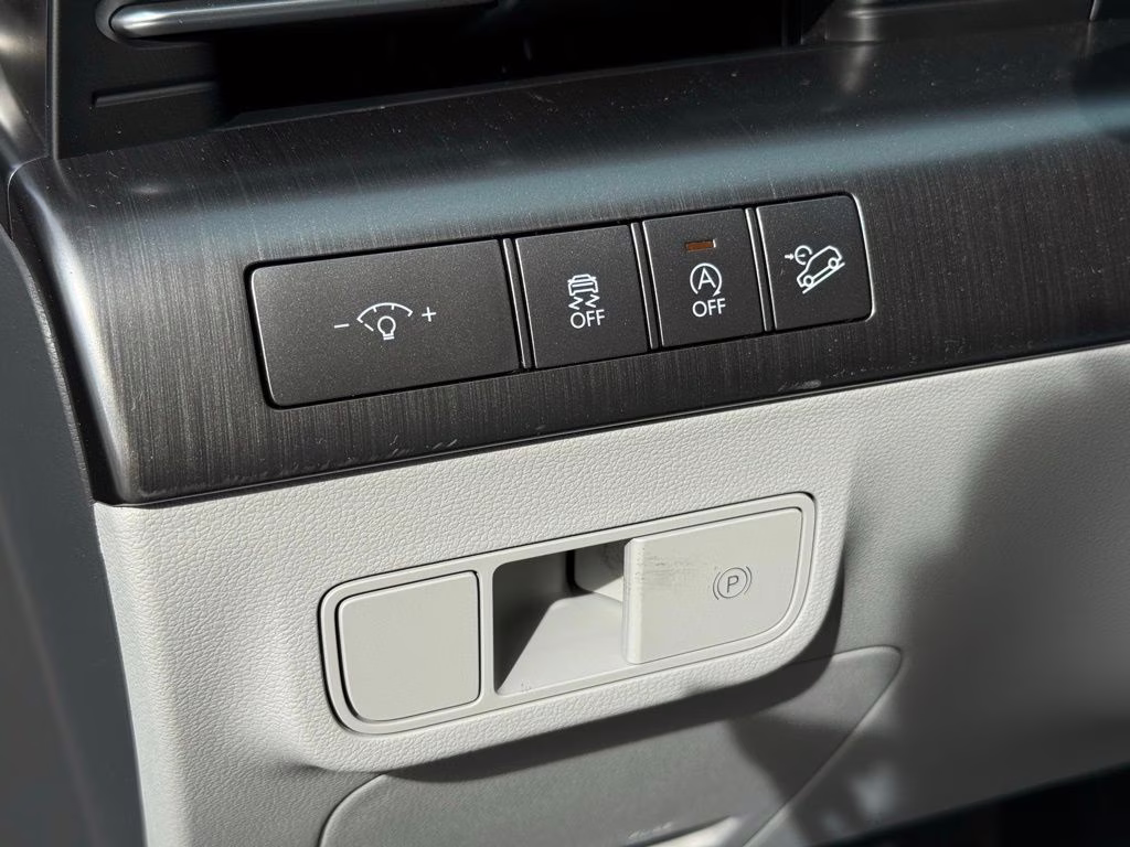 2026 Abyss Black Pearl Hyundai Kona SE FWD SUV