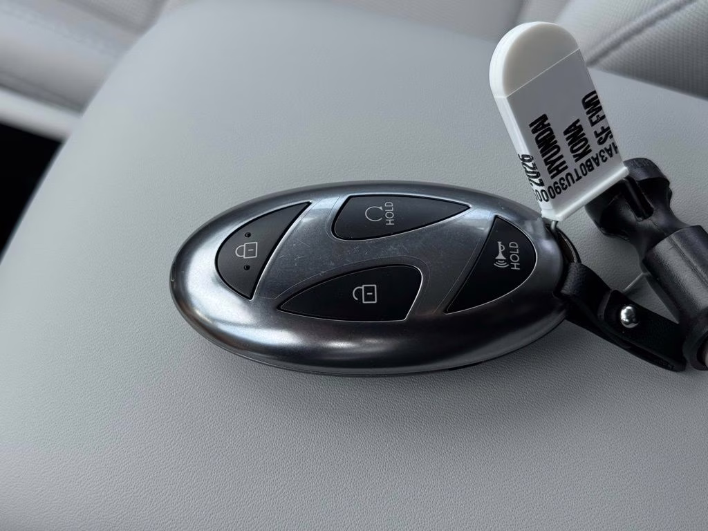 2026 Abyss Black Pearl Hyundai Kona SE FWD SUV