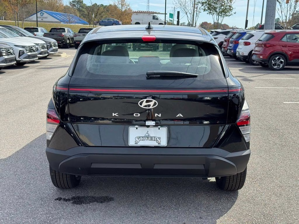 2026 Abyss Black Pearl Hyundai Kona SE FWD SUV