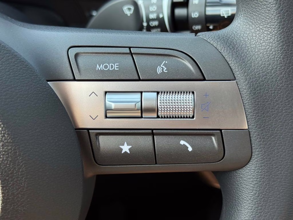 2026 Abyss Black Pearl Hyundai Kona SE FWD SUV