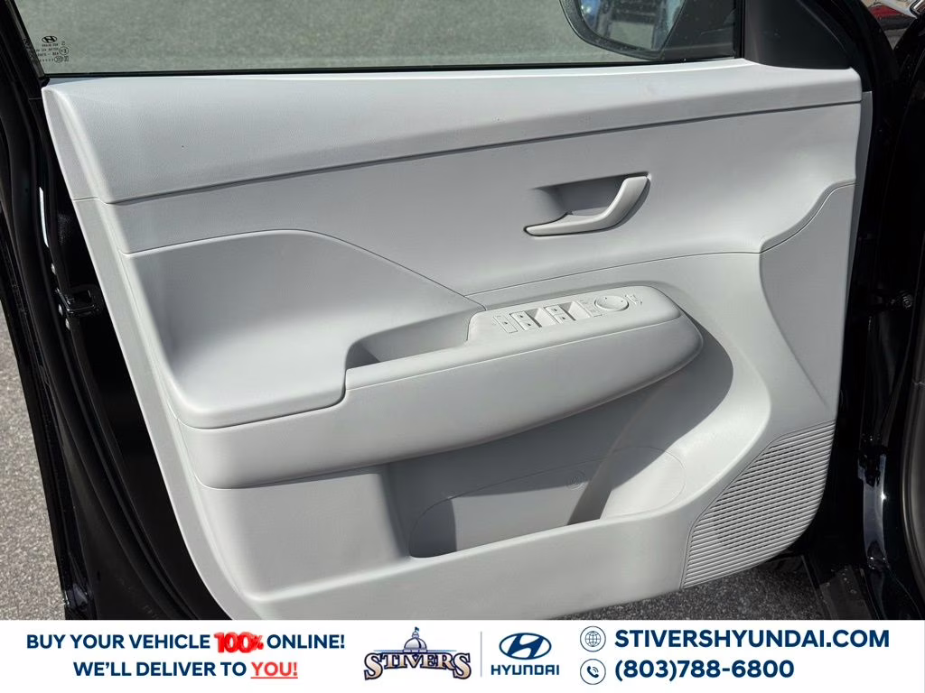 2026 Abyss Black Pearl Hyundai Kona SE FWD SUV