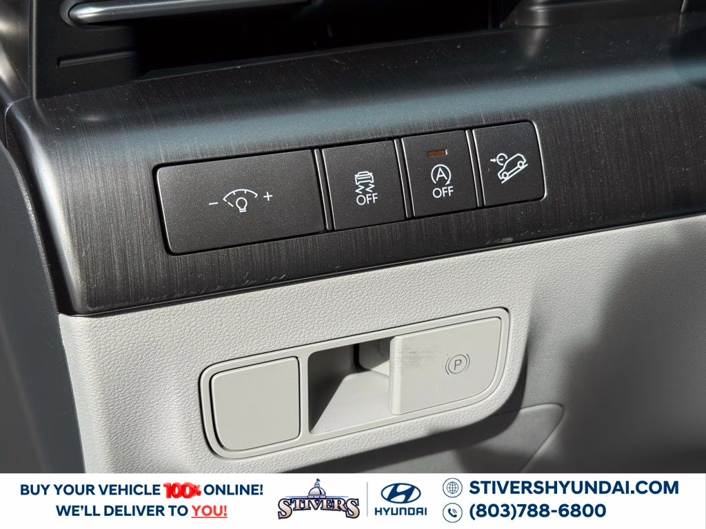 2026 Abyss Black Pearl Hyundai Kona SE FWD SUV