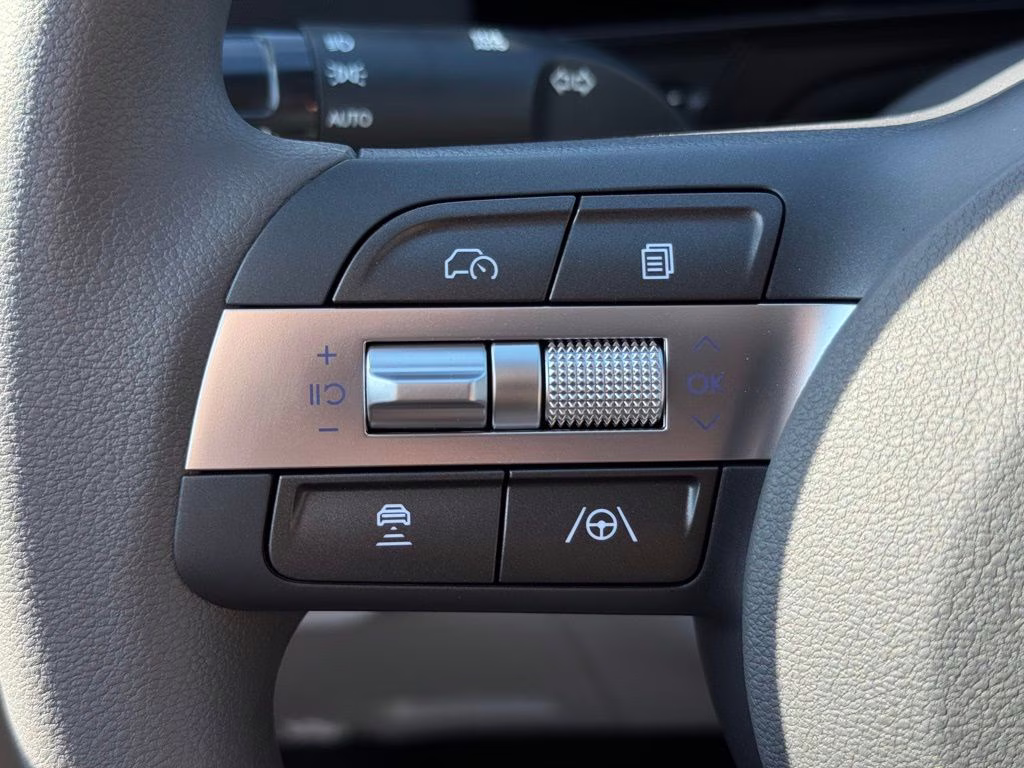 2026 Abyss Black Pearl Hyundai Kona SE FWD SUV