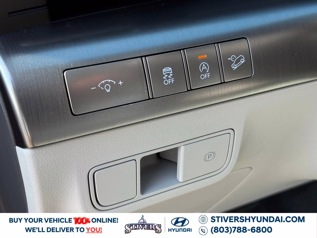 2026 Abyss Black Pearl Hyundai Kona SE FWD SUV