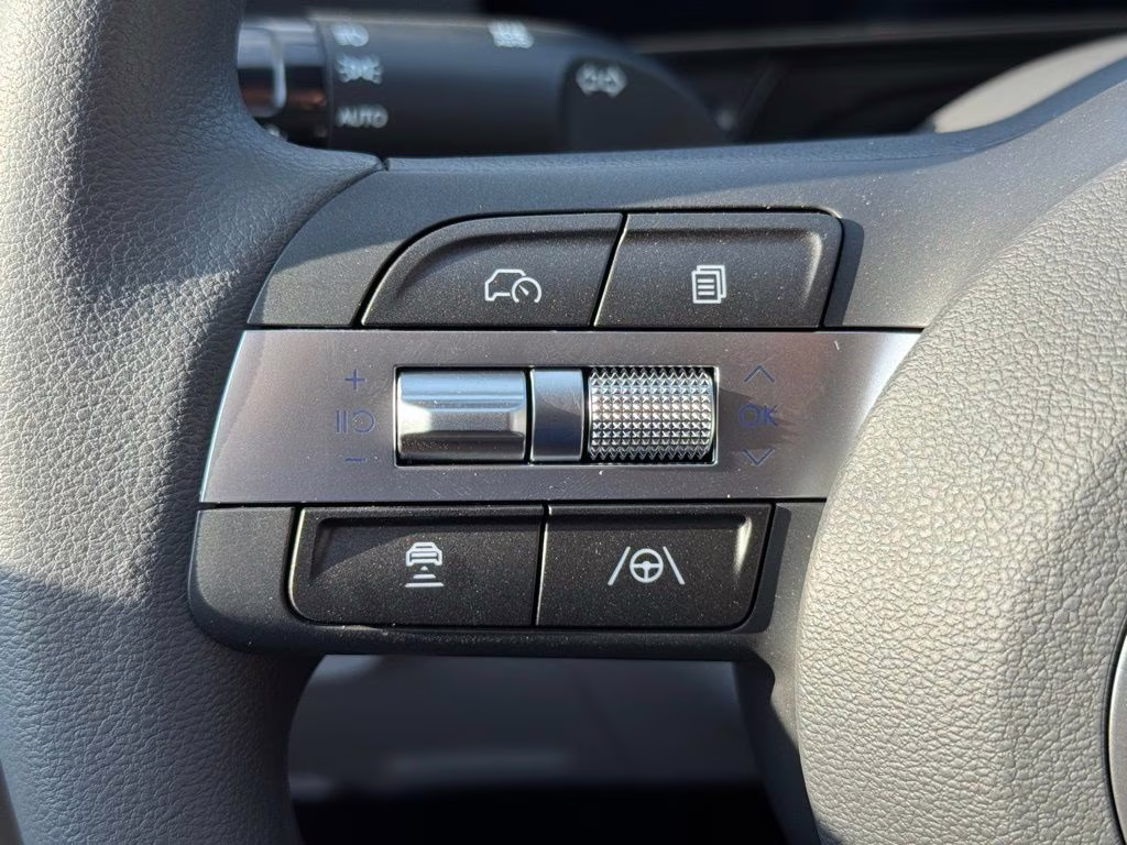 2026 Ecotronic Gray Pearl Hyundai Kona SE FWD SUV