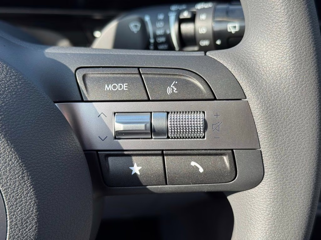 2026 Ecotronic Gray Pearl Hyundai Kona SE FWD SUV