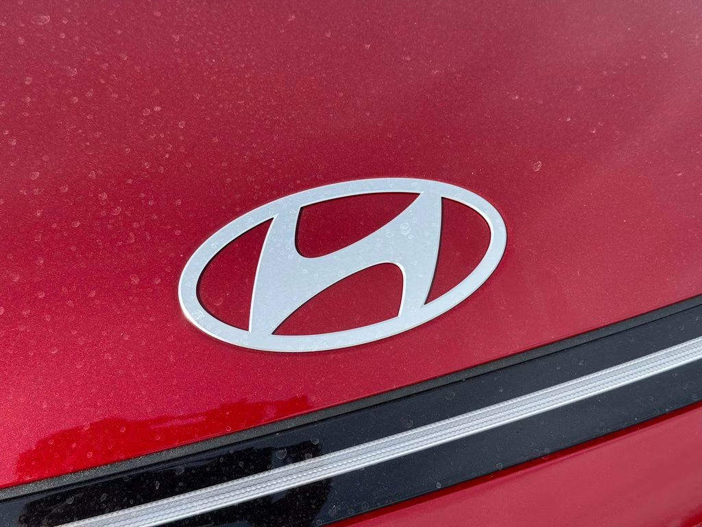 2026 Ultimate Red Metallic Hyundai Kona SE FWD SUV