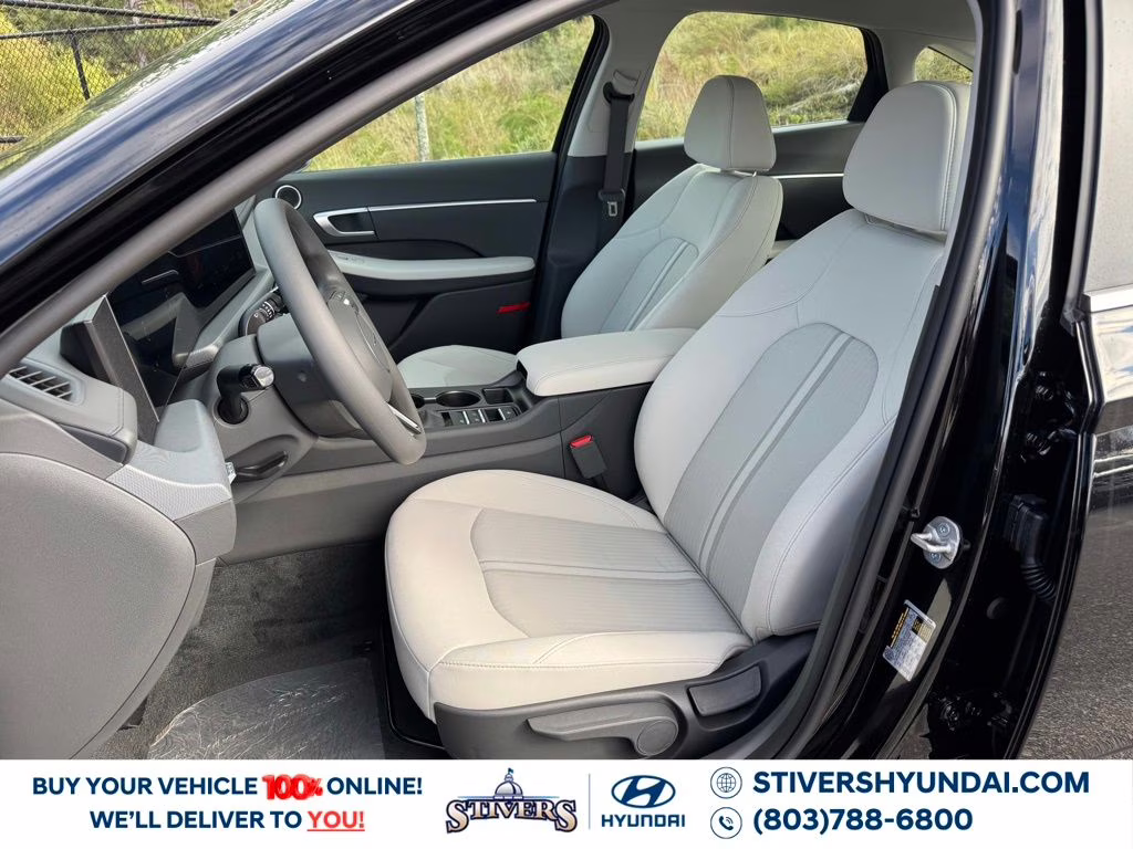 2026 Abyss Black Hyundai Sonata SE FWD Sedan