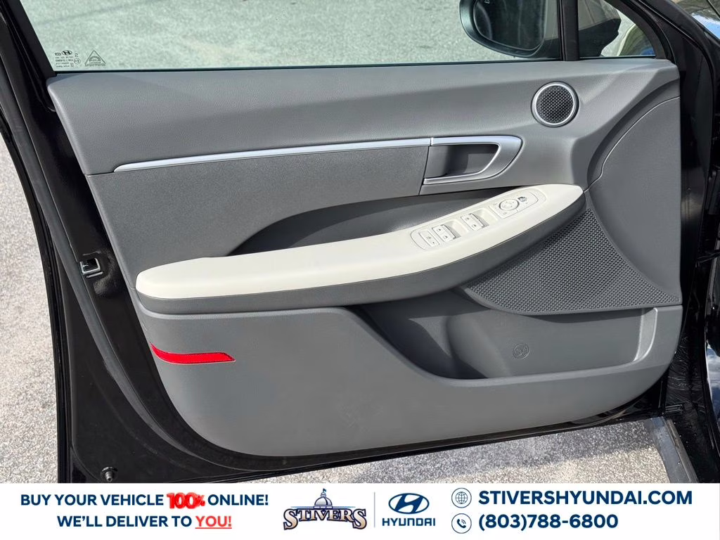 2026 Abyss Black Hyundai Sonata SE FWD Sedan