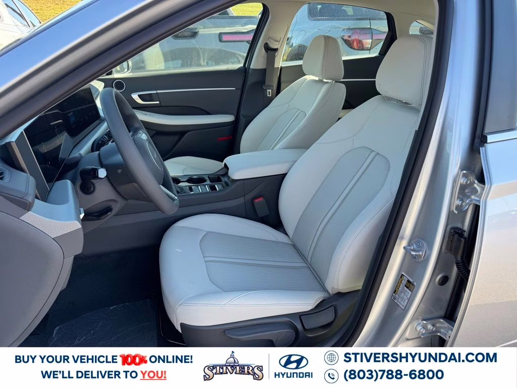 2026 Aero Silver Hyundai Sonata SE FWD Sedan