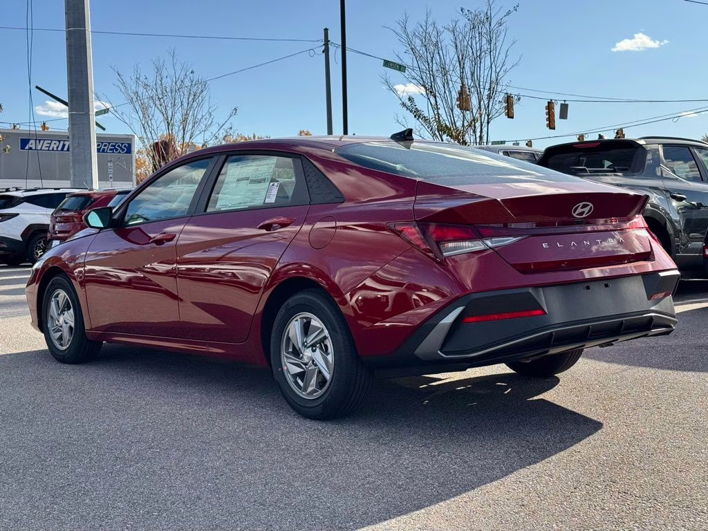 2026 Ultimate Red Hyundai Elantra SE FWD Sedan