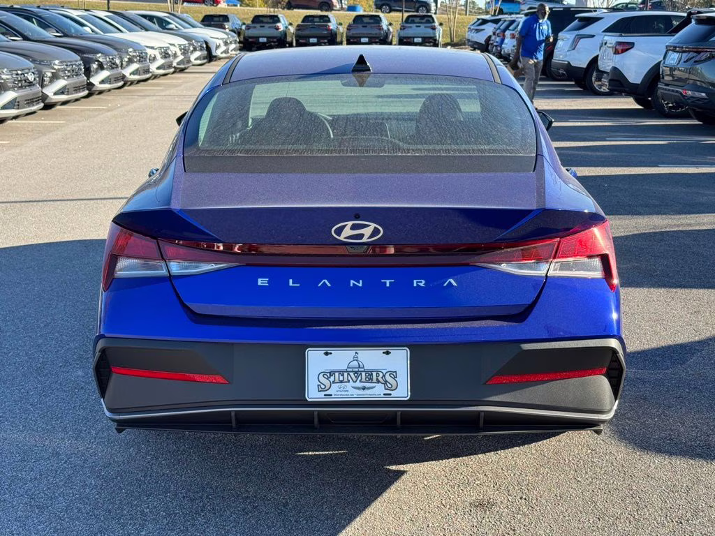 2026 Intense Blue Hyundai Elantra SE FWD Sedan