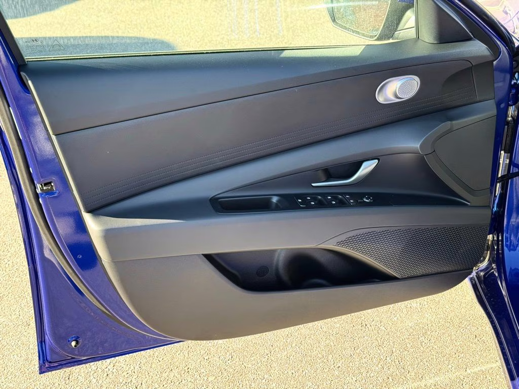 2026 Intense Blue Hyundai Elantra SE FWD Sedan