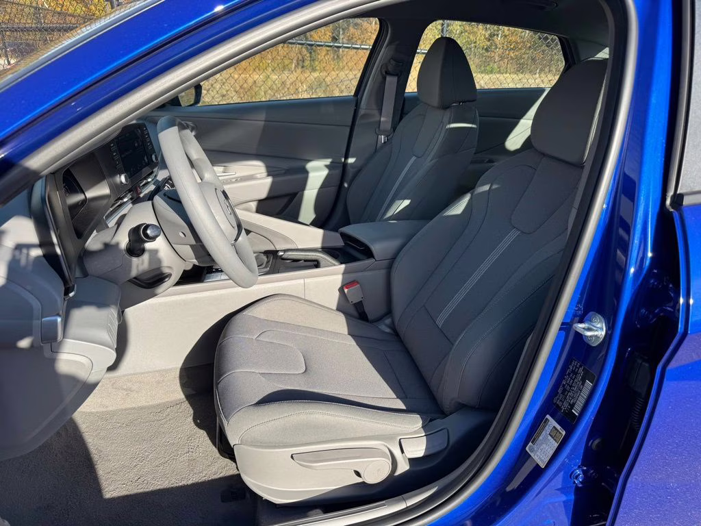 2026 Intense Blue Hyundai Elantra SE FWD Sedan