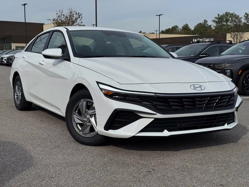 2026 Serenity White Hyundai Elantra SE FWD Sedan