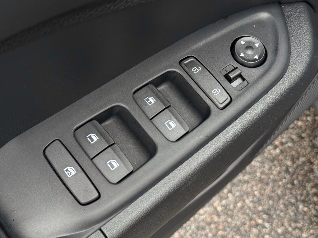 2026 Onyx Black Hyundai Venue SE FWD SUV