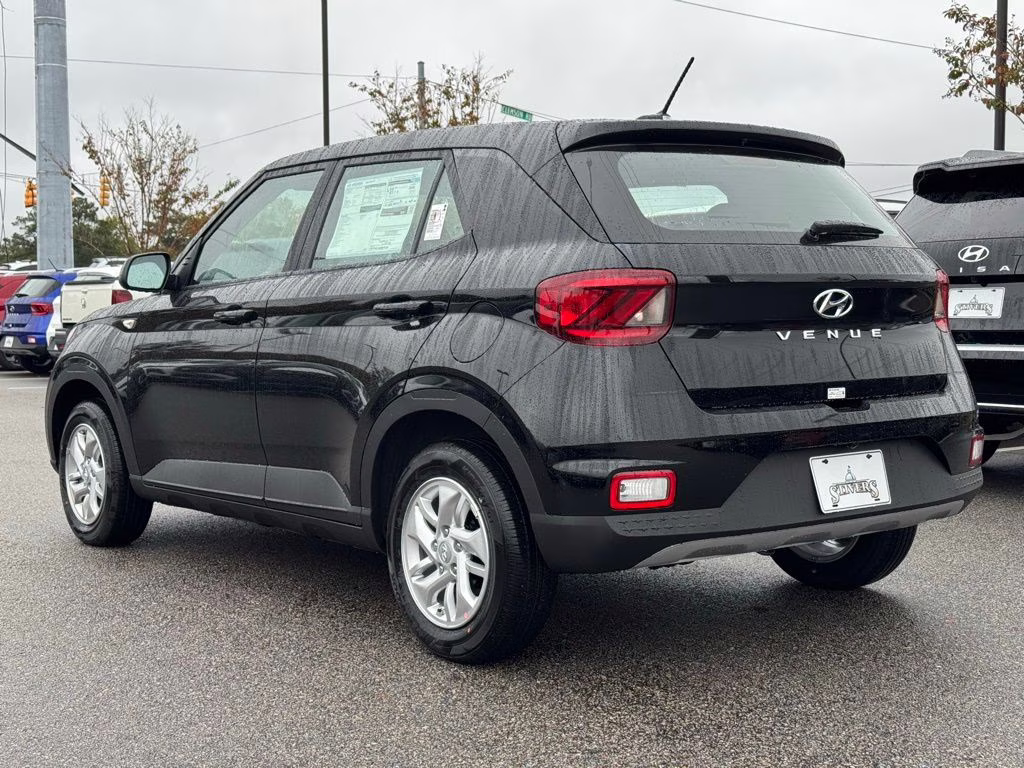 2026 Onyx Black Hyundai Venue SE FWD SUV