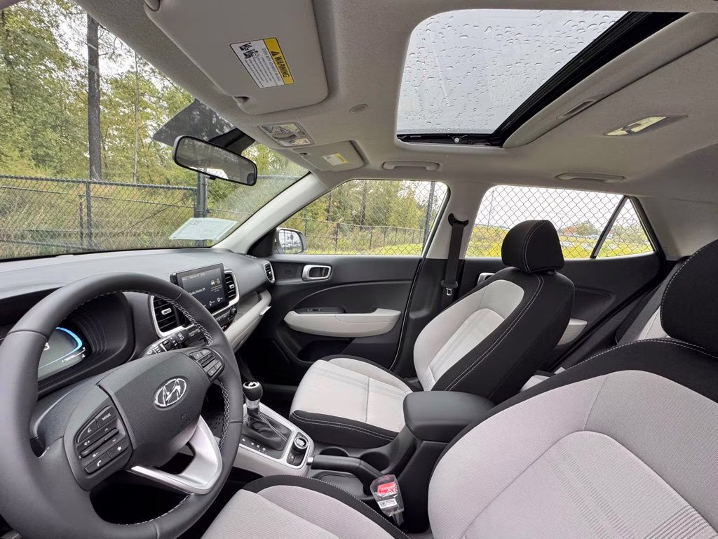 2026 Lunar White Hyundai Venue SEL FWD SUV