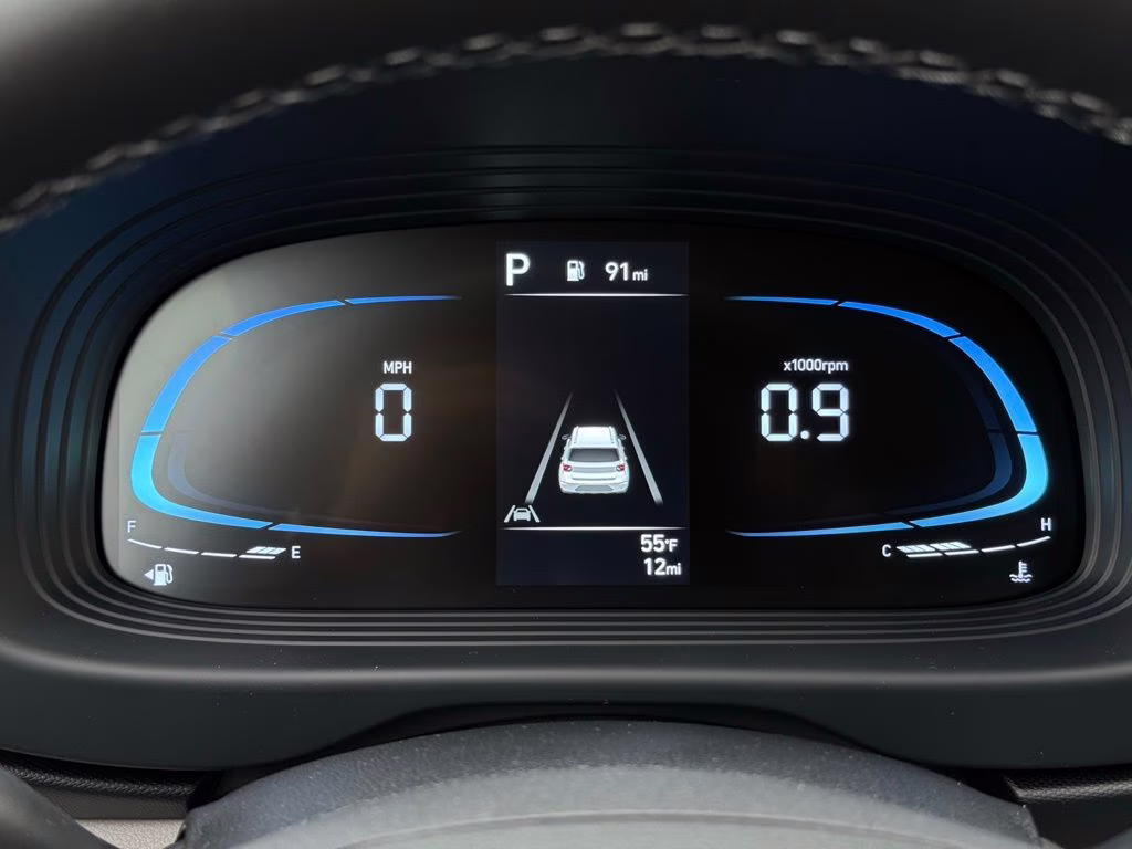 2026 Lunar White Hyundai Venue SEL FWD SUV